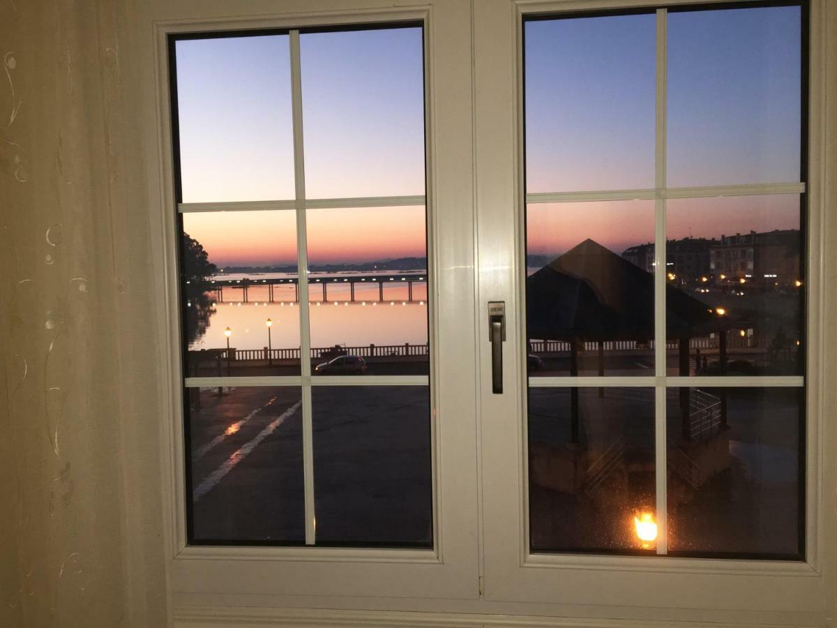 Apartamento Vilanova Appartement Villanueva De Arosa Buitenkant foto